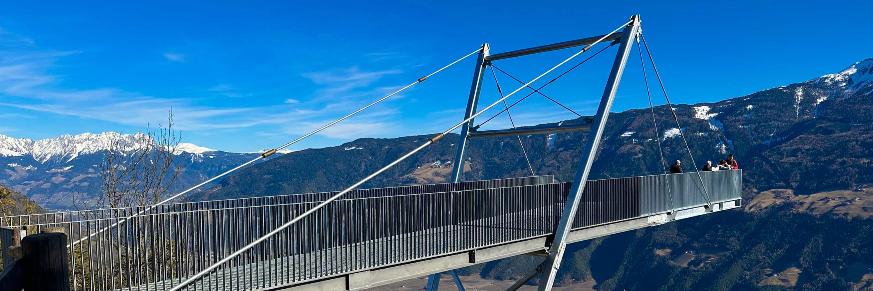Aussichtsplattform Seilbahn Unterstell  im Thermaldorf Naturns bei Meran in Südtirol